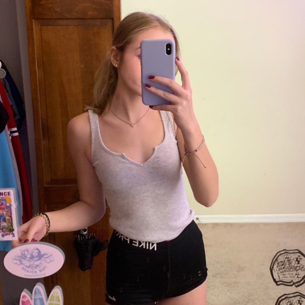 brandy melville tank top